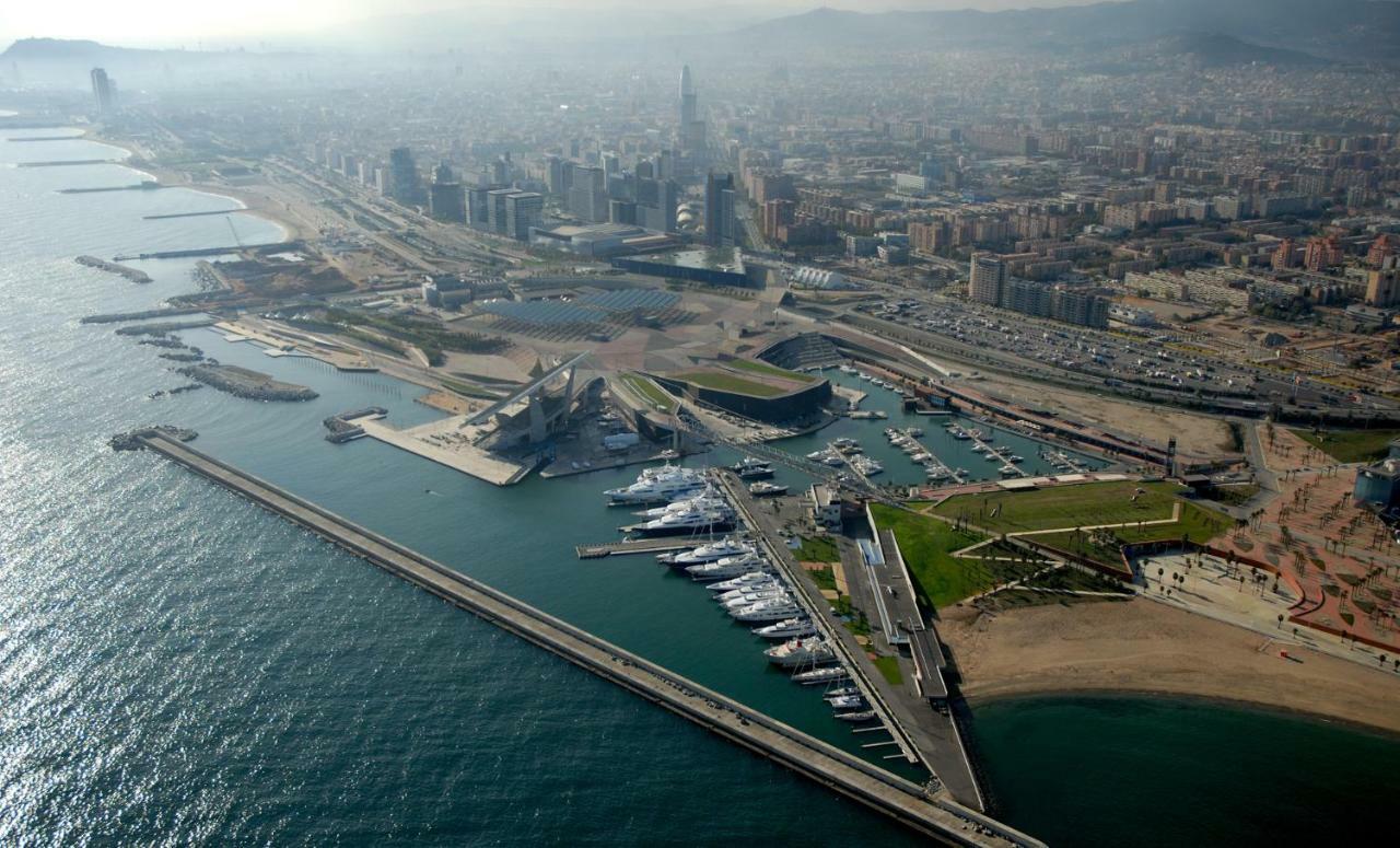 فندق Your Own Private Yacht سان أدريان دي بيزوس المظهر الخارجي الصورة
